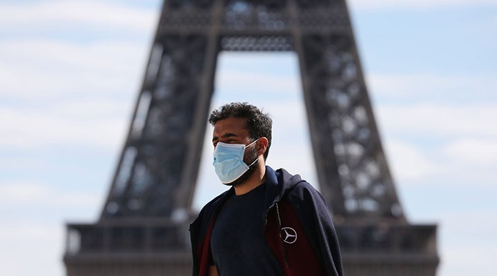 Fransa'da son 24 saatte 10 bin kişiye koronavirüs tanısı konuldu