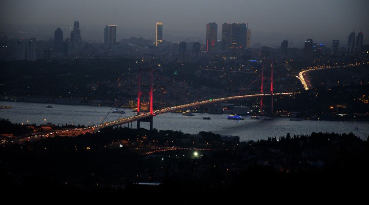 Koronavirüs: Okullar açıldıktan sonra İstanbul’daki ‘hasta’ sayıları yüzde 87 arttı