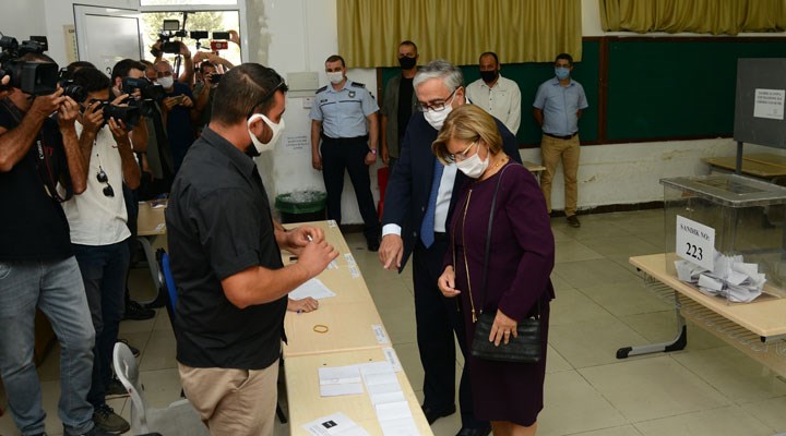 Kuzey Kıbrıs'ta seçimler ikinci tura kaldı