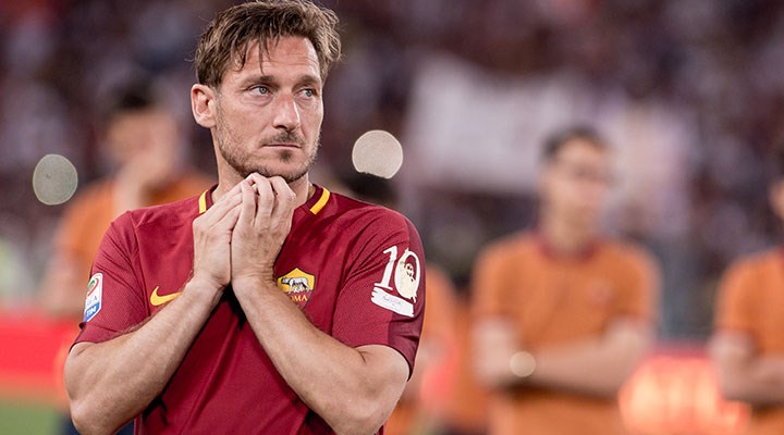 Francesco Totti'nin babası koronavirüs nedeniyle hayatını kaybetti