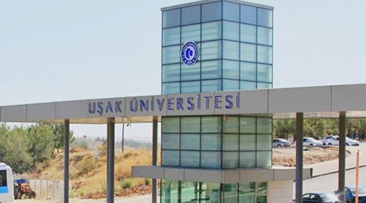 Uşak Üniversitesi’nde eğitimin ilk günü sistem çöktü