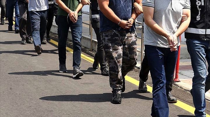 İzmir merkezli 26 ilde FETÖ operasyonu: Çok sayıda kişi hakkında gözaltı kararı