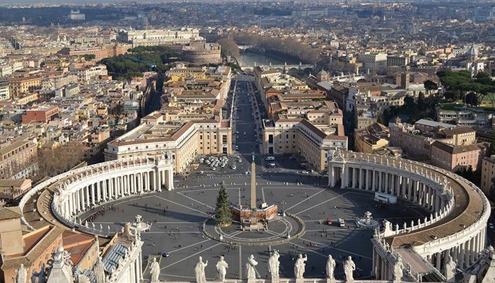 Vatikan'da yolsuzluk skandalına bulaşan Cecilia Marogna gözaltına alındı
