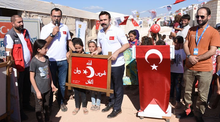 Emine Erdoğan'ın İdlibliler için bağışladığı 50 ev teslim edildi