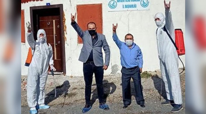 MHP’liler, İYİ Partililerin ziyaret ettiği yeri dezenfekte etti
