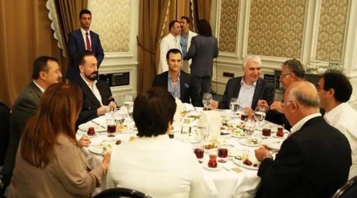 Adnan Oktar ile fotoğrafı çıkan AKP'li vekilden yalanlama: Benim cemaatle, tarikatla ne işim olur?