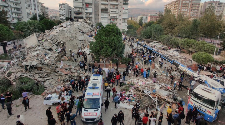 "Binaların deprem yönetmeliğine uygun olmadığı çok açık"