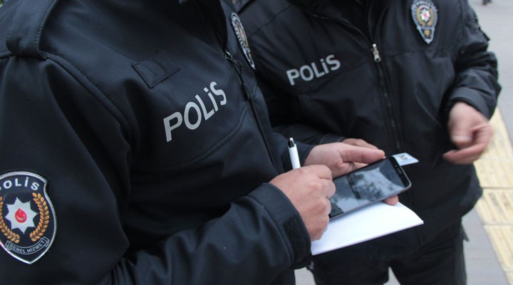 İzmir depremine ilişkin paylaşımları nedeniyle 2 kişi tutuklandı