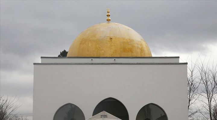 Fransa’da Müslüman Federasyonları ve bazı camilerden Fransız ürünlerini boykot çağrılarına kınama