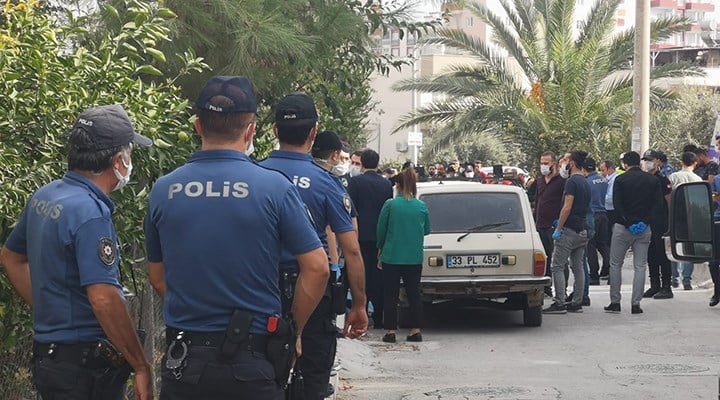 Mersin'de bir erkek üç kadını öldürdü