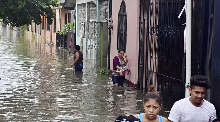 Eta Kasırgası’nın vurduğu Guatemala'da en az 50 ölü