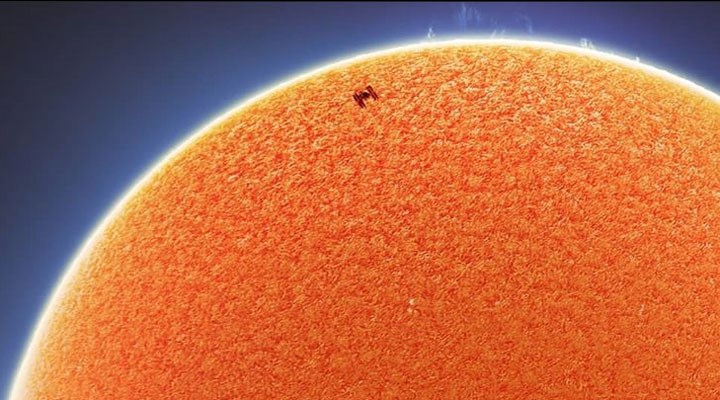 Uluslararası Uzay İstasyonu, Güneş ve Ay’ın önünden geçerken fotoğraflandı