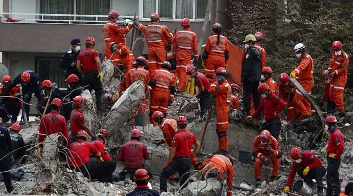 İzmir'deki depremde can kaybı 115'e yükseldi