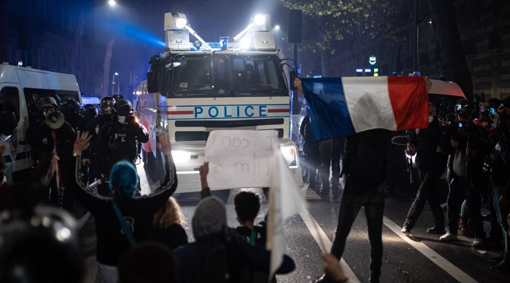 Fransa'da güvenlik yasa tasarısının tartışmalı maddesi parlamentodan geçti