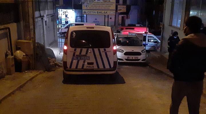 İzmir'de bir erkek, küfürlü konuştuğu için kendisini uyaran genci öldürdü
