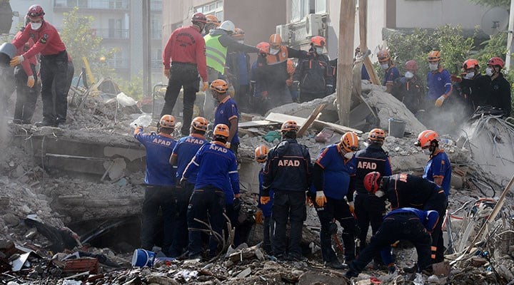 "Türkiye'de her an 7'nin üzerinde bir deprem olabilir"