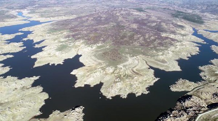 Edirne'ye içme suyunu sağlayan Kayalıköy Barajı kurudu