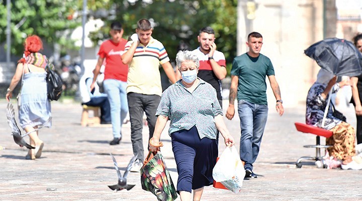 İzmir Tabip Odası: Süreci şeffaf yönetemeyenler hesap vermeli
