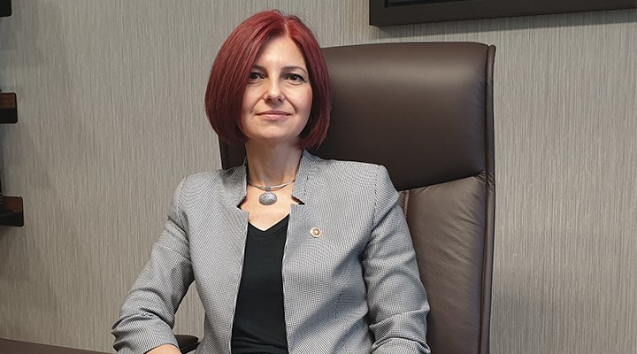 CHP İstanbul Milletvekili Emine Gülizar Emecan koronavirüse yakalandı