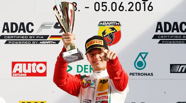 Mick Schumacher gelecek yıl Formula 1'de mücadele edecek