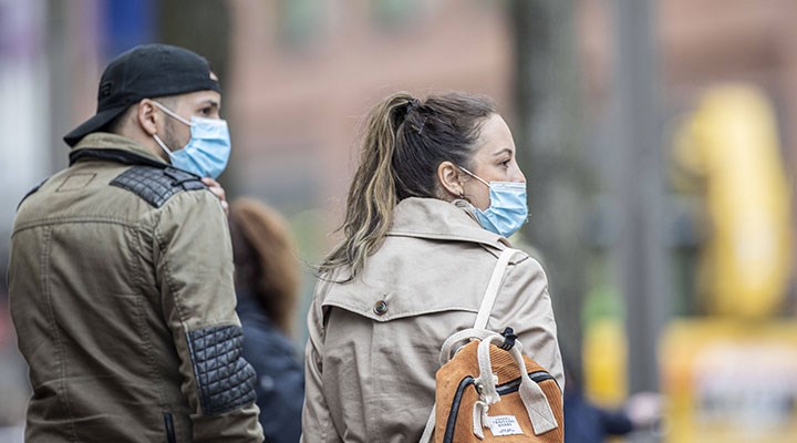 Almanya'daki koronavirüs kısıtlamaları 10 Ocak'a kadar uzatıldı