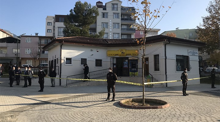 Bursa'da PTT şubesinde silahlı soygun