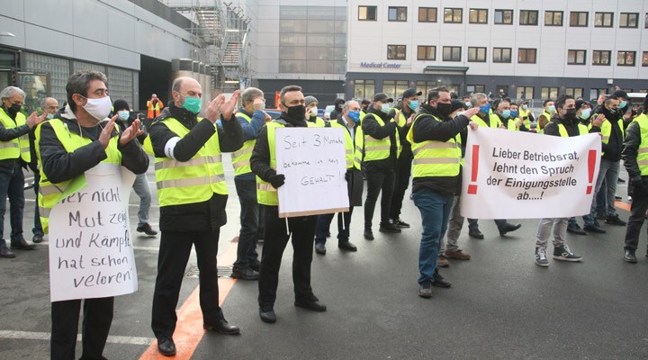 Frankfurt Havaalanı çalışanlarından protesto eylemi