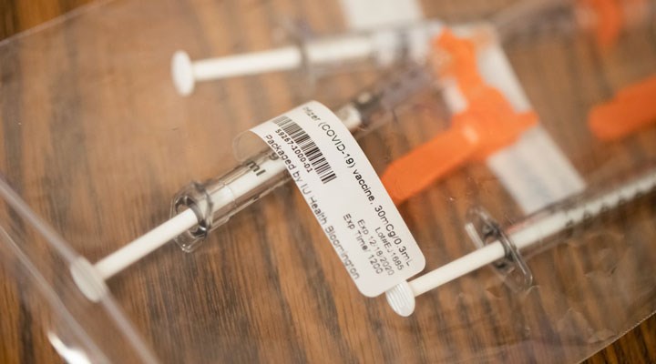 İspanya'da Covid-19 aşısının kullanımına başlandı