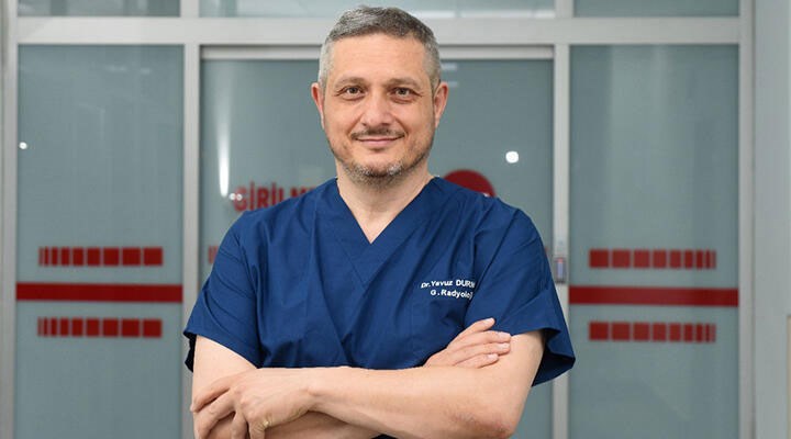 Yılın hekimi seçilmişti: Dr. Yavuz Durmuş, koronavirüs nedeniyle hayatını kaybetti