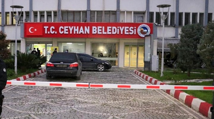 Ceyhan Belediyesi asgari ücreti 3 bin 100 TL yaptı
