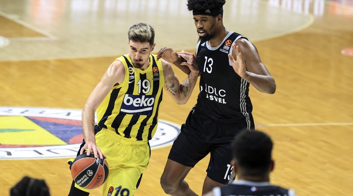Fenerbahçe, EuroLeague'de ASVEL'i rahat geçti: 22 sayı fark