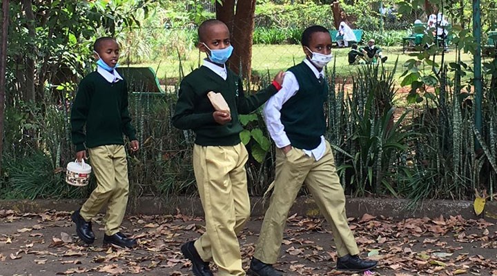 Kenya'da okullar 9 ay sonra yeniden açıldı