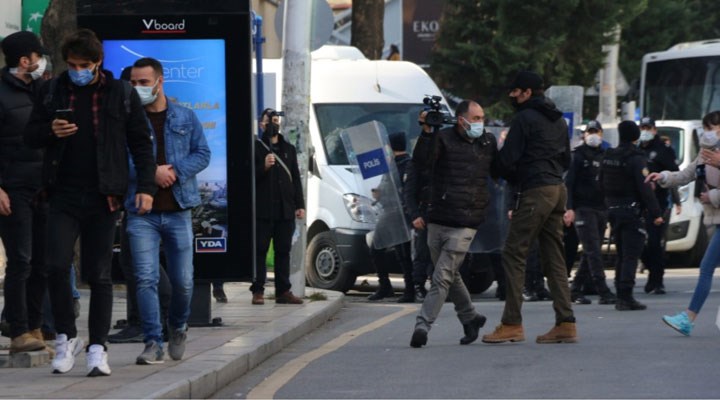 Ankara’da, Boğaziçi protestolarında gözaltına alınan öğrenciler serbest bırakılıyor