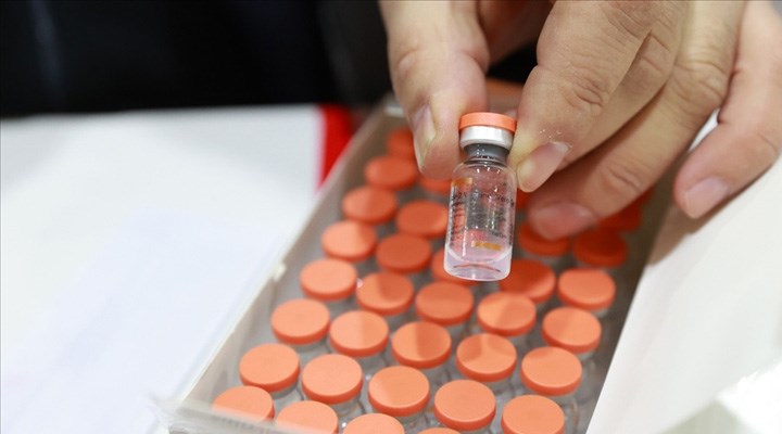 AA: Covid-19 aşılarının Türkiye'deki dağıtım sürecinin ayrıntıları netleşti