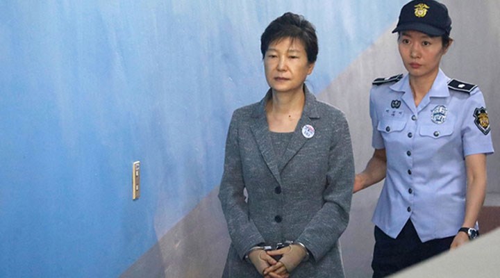 Yolsuzlukla suçlanıyordu: Eski Güney Kore Devlet Başkanı Park'ın 20 yıllık hapis cezası onaylandı