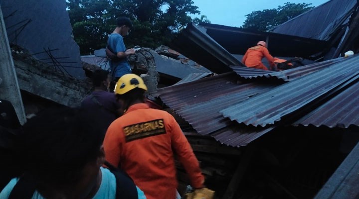 Endonezya'da 6.2 büyüklüğünde deprem: 35 can kaybı, 637 yaralı