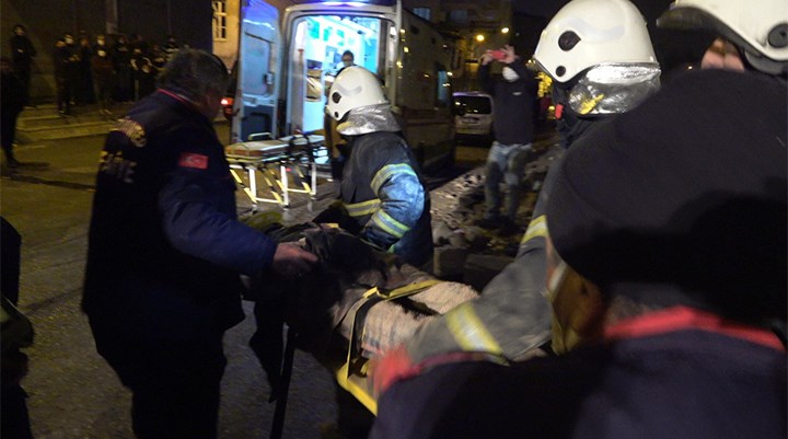 Antep'te bina çöktü: 4 yaralı