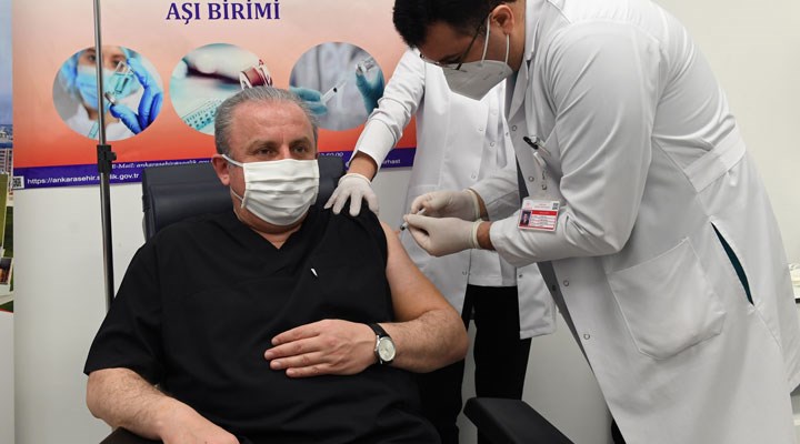 Meclis Başkanı Şentop aşı oldu, bugüne kadar 142 vekilde Covid-19 tespit edildiğini açıkladı
