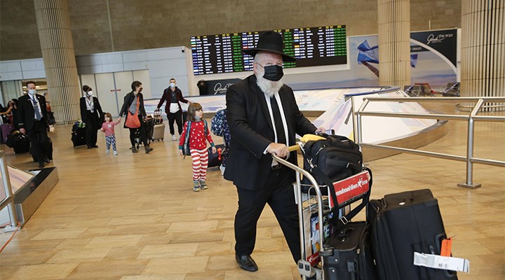 İsrail yurt dışından gelen uçuşları durdurdu