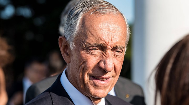 Portekiz'de ilk sonuçlara göre cumhurbaşkanlığı seçimini De Sousa kazandı