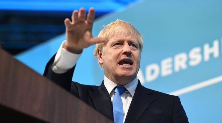 İskoçya halkı, karantina kurallarını ihlal eden Boris Johnson’ı polise şikâyet etti