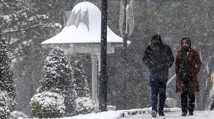 Meteoroloji'den İstanbul'a kar uyarısı: Günlerce yağabilir