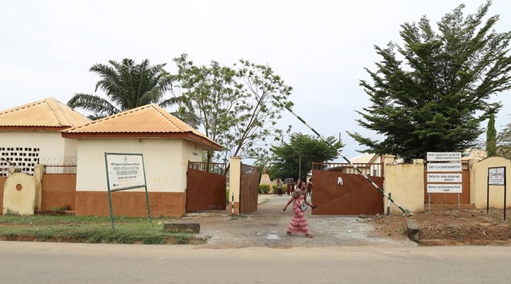Nijerya’da yatılı okula silahlı saldırı: 2 kişi hayatını kaybetti, 42 kişi kaçırıldı