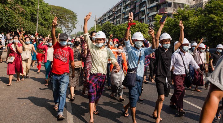 Myanmar’da darbe karşıtı gösterilere ordudan tehdit: 'Ölümcül güç kullanırız!'