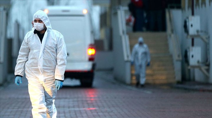 Koronavirüs: Türkiye'de 72 kişi daha yaşamını yitirdi, 9 bin 561 yeni vaka tespit edildi
