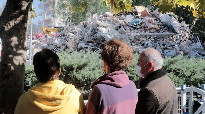 AFAD yapılması gerekenleri anlattı: Deprem sonrası ilk 6 saat büyük önem taşıyor