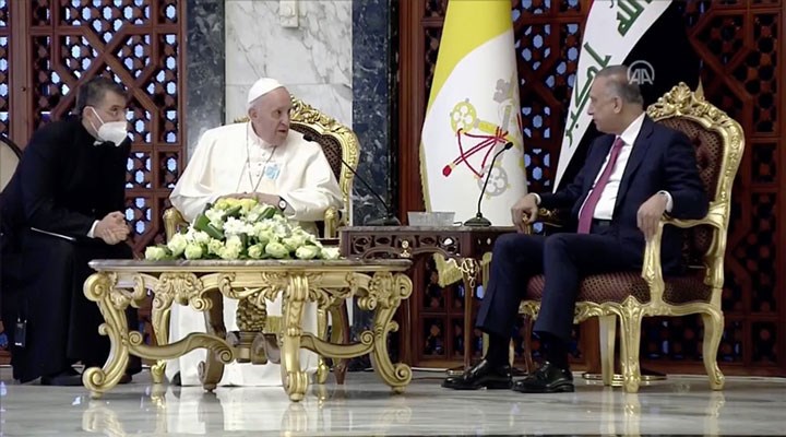 Papa'nın Irak ziyareti, yoğun güvenlik önlemleri eşliğinde başladı
