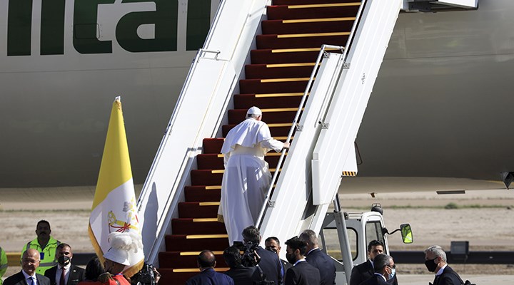 Irak ziyaretini tamamlayan Papa, İtalya'ya döndü