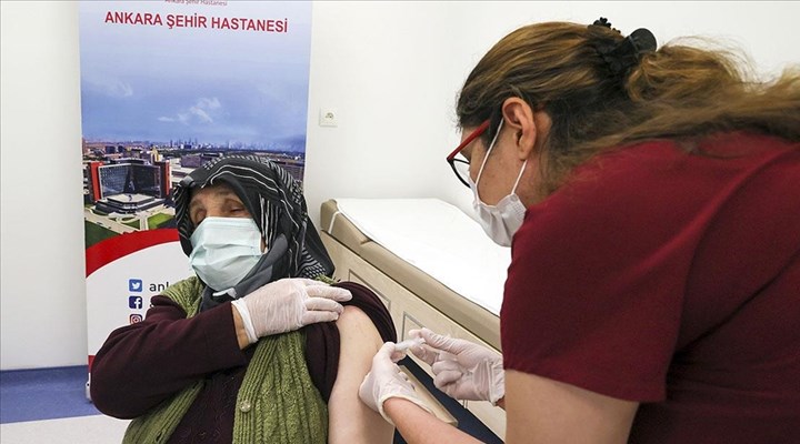 CHP'li Emir: Böyle giderse 100 milyon doz aşı 540 günde tamamlayabilecek