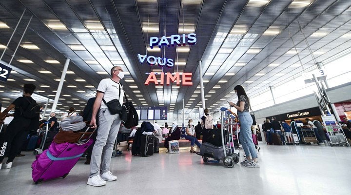Fransa 7 ülke için seyahat kısıtlamasını kaldırdı